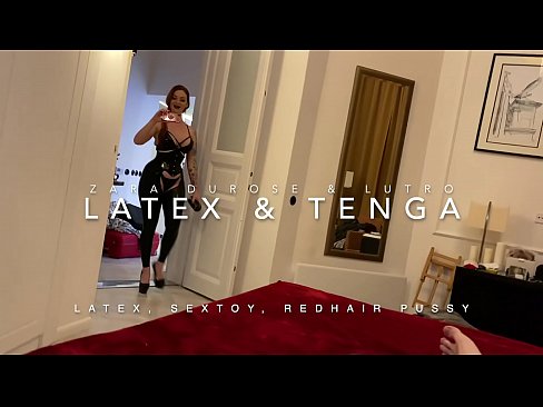 ❤️ Sister wamutu wofiyira atavala chovala cha latex chogwidwa ndi mchimwene wake wopeza ❤️ pa ny.pornochaturbate.ru ❌️